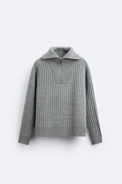 Klassischer Rippstrick-Pullover mit Reißverschluss