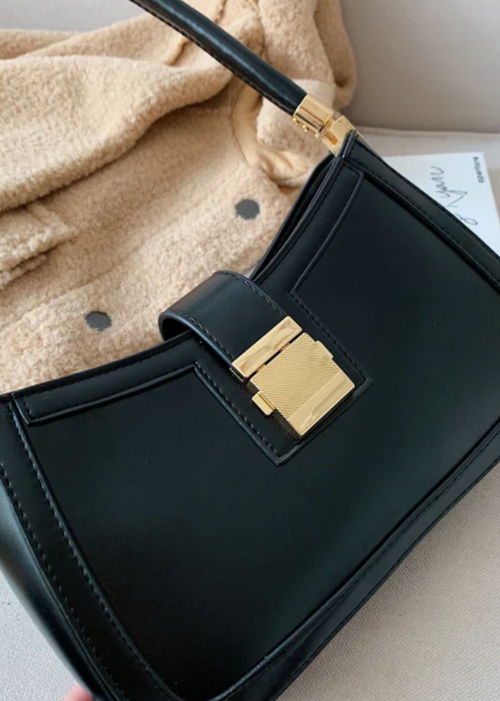 Damen Schultertasche Schwarz – Elegant & mit Reißverschluss