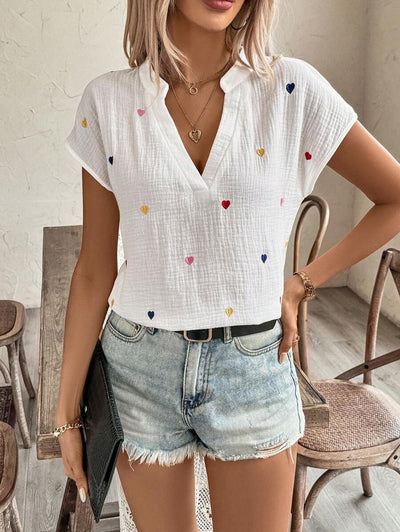 Breezaya Damen Love Stickerei V-Ausschnitt Shirt