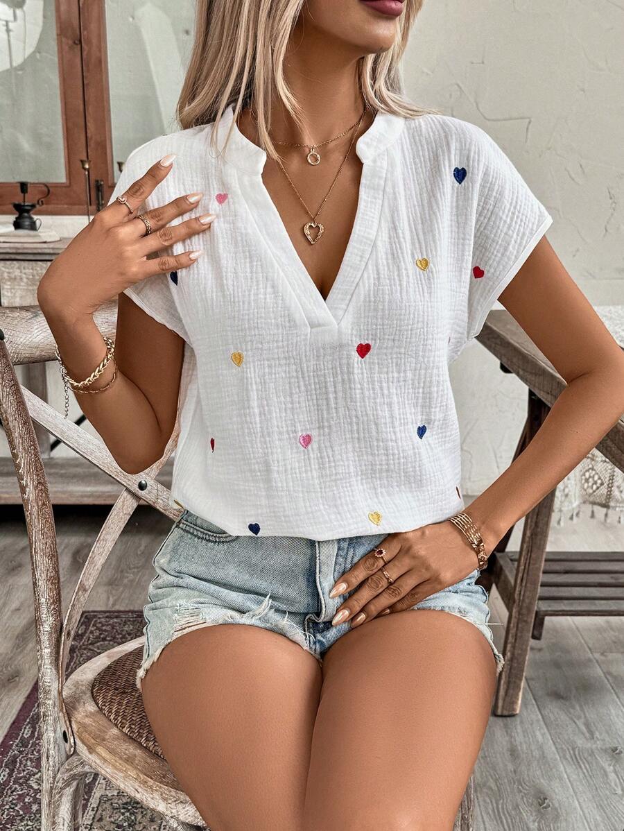 Breezaya Damen Love Stickerei V-Ausschnitt Shirt