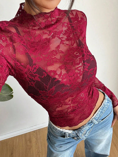 Cropped Spitzenbluse mit langen Ärmeln – Sexy, Transparent & Feminin