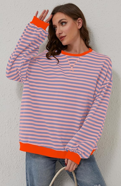 Lässig gestreiftes damen-sweatshirt mit kontrastierenden Akzenten