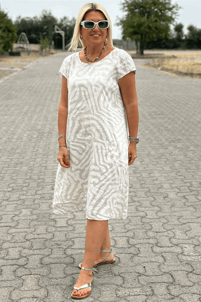 Nelia - Zebra-Print Kleid mit Rundhalsausschnitt