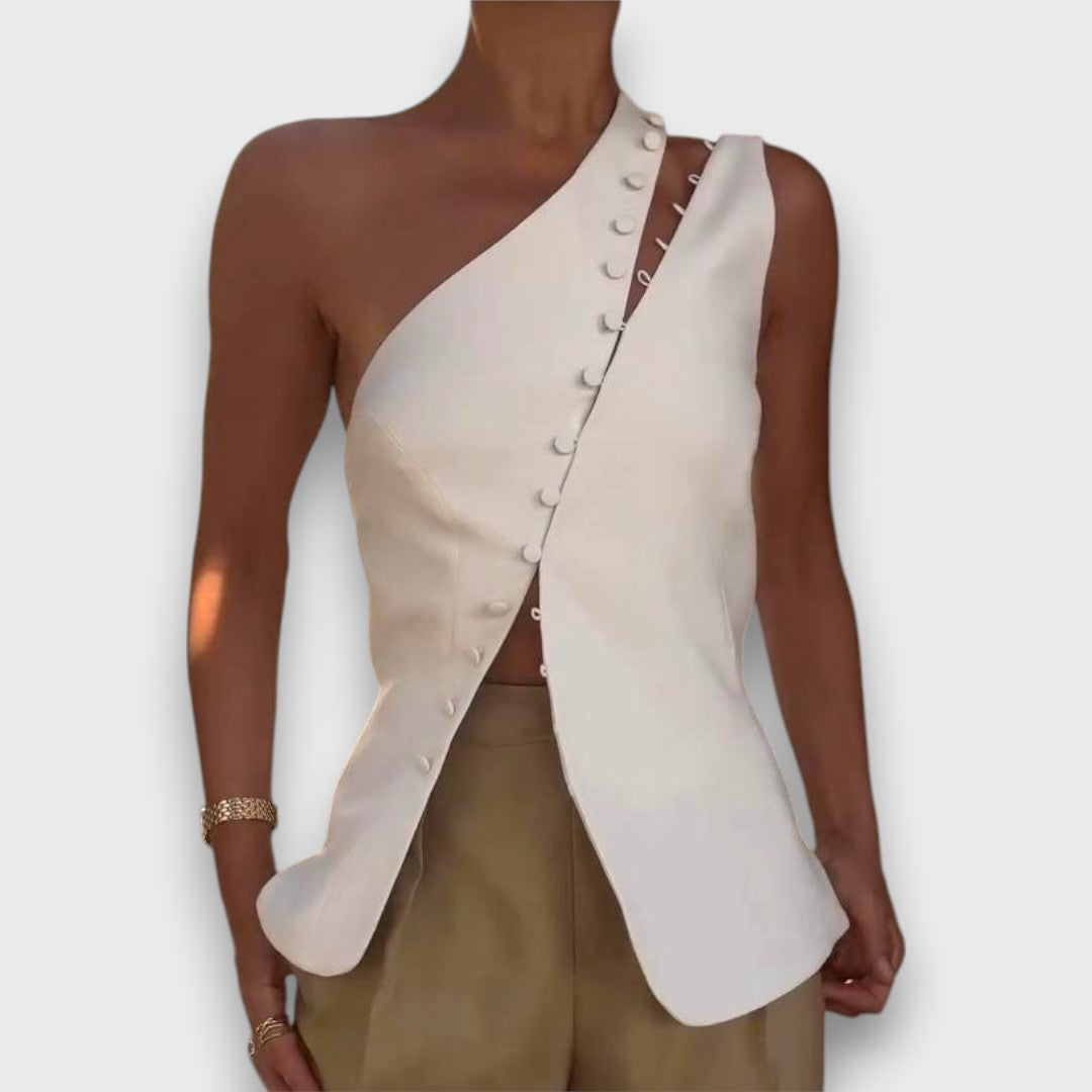 Elanor – Asymmetrisches Top mit Knopfdetail