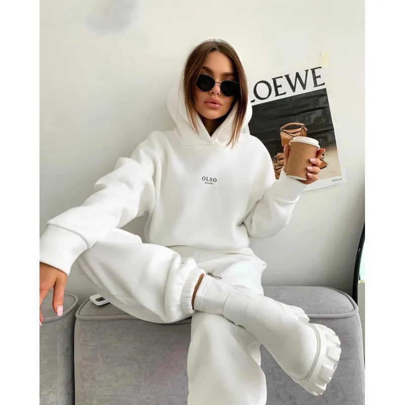 Georgina® | Lässige Kapuzenjacke und Jogginghose mit elastischem Bund, perfekt für alle Jahreszeiten