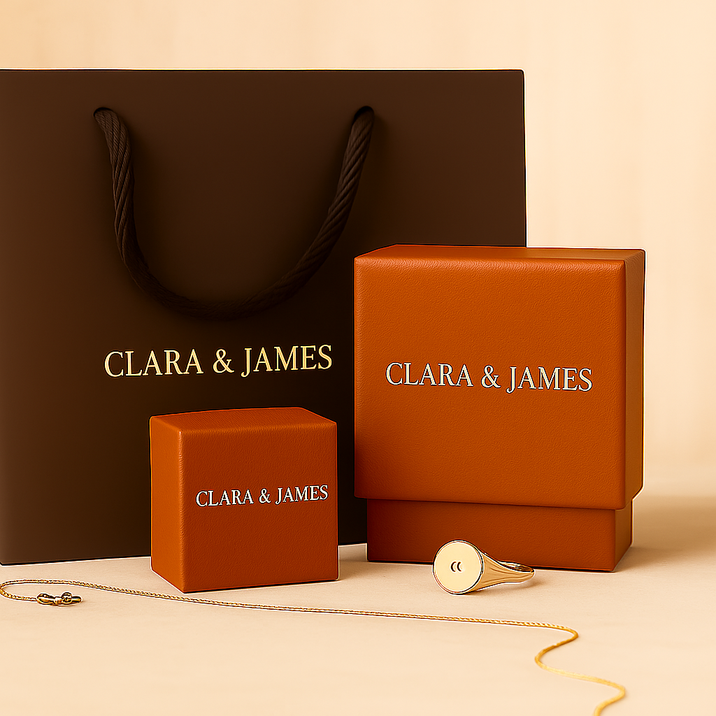 Set von Pavé Buchstaben-Anhängern | Gold