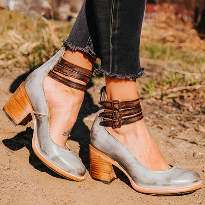 Kira | Zeitlose Vintage-Pumps – Erhebe jeden Schritt