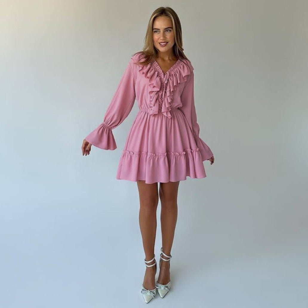 Julie | Kurzes Kleid mit Rüschen und Puffärmeln