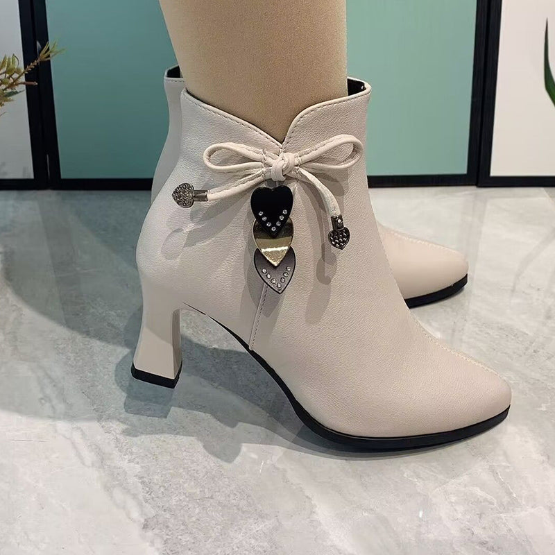 Zenaida® | Wildlederstiefeletten mit Schleife