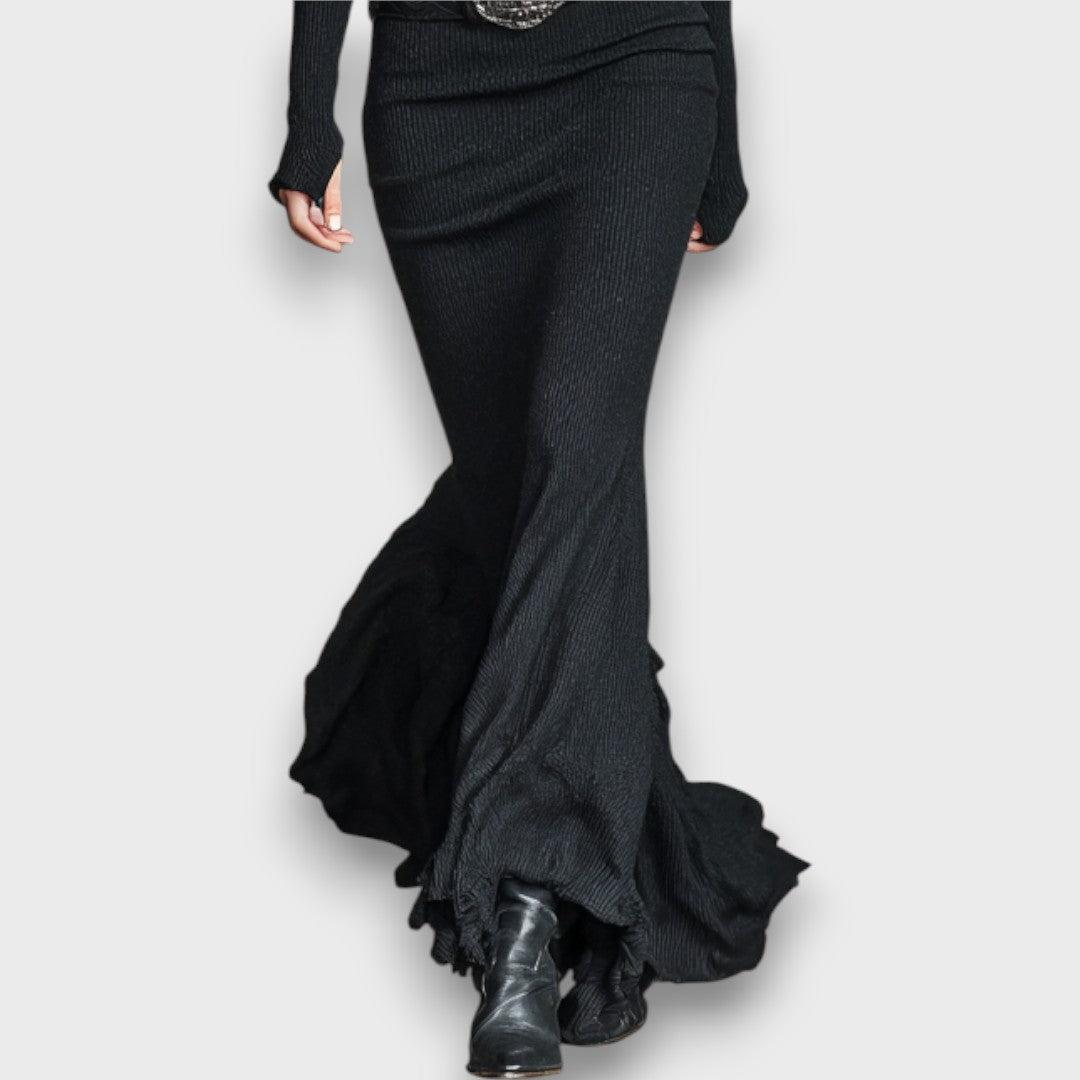 Selira – Figurbetontes Maxikleid mit V-Ausschnitt