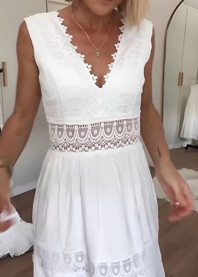 Lynn - Sommerkleid mit stilvollem Spitzenbesatz