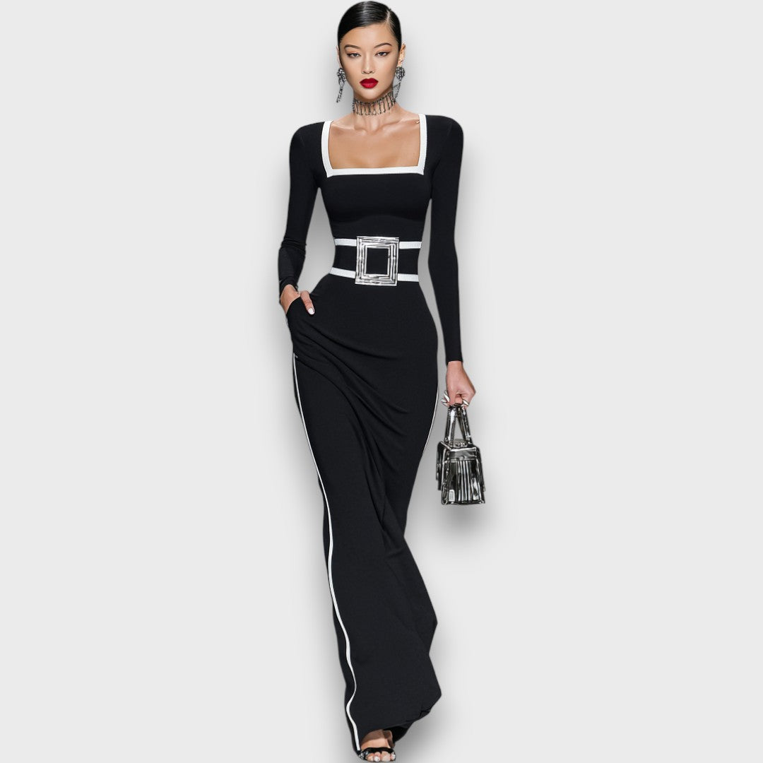 Salvinea – Figurbetontes Maxikleid mit quadratischem Ausschnitt