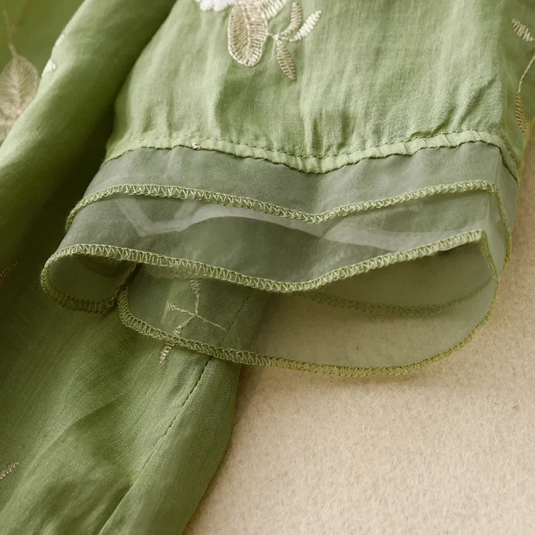 Camille | Elegante Bluse aus bestickter Baumwolle