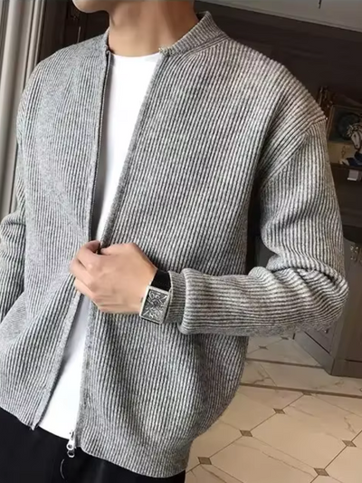 OLAN – DIE GESTRICKTE HERRENJACKE MIT STEHKRAGEN FÜR URBANEN KOMFORT