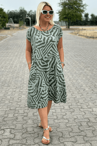 Nelia - Zebra-Print Kleid mit Rundhalsausschnitt