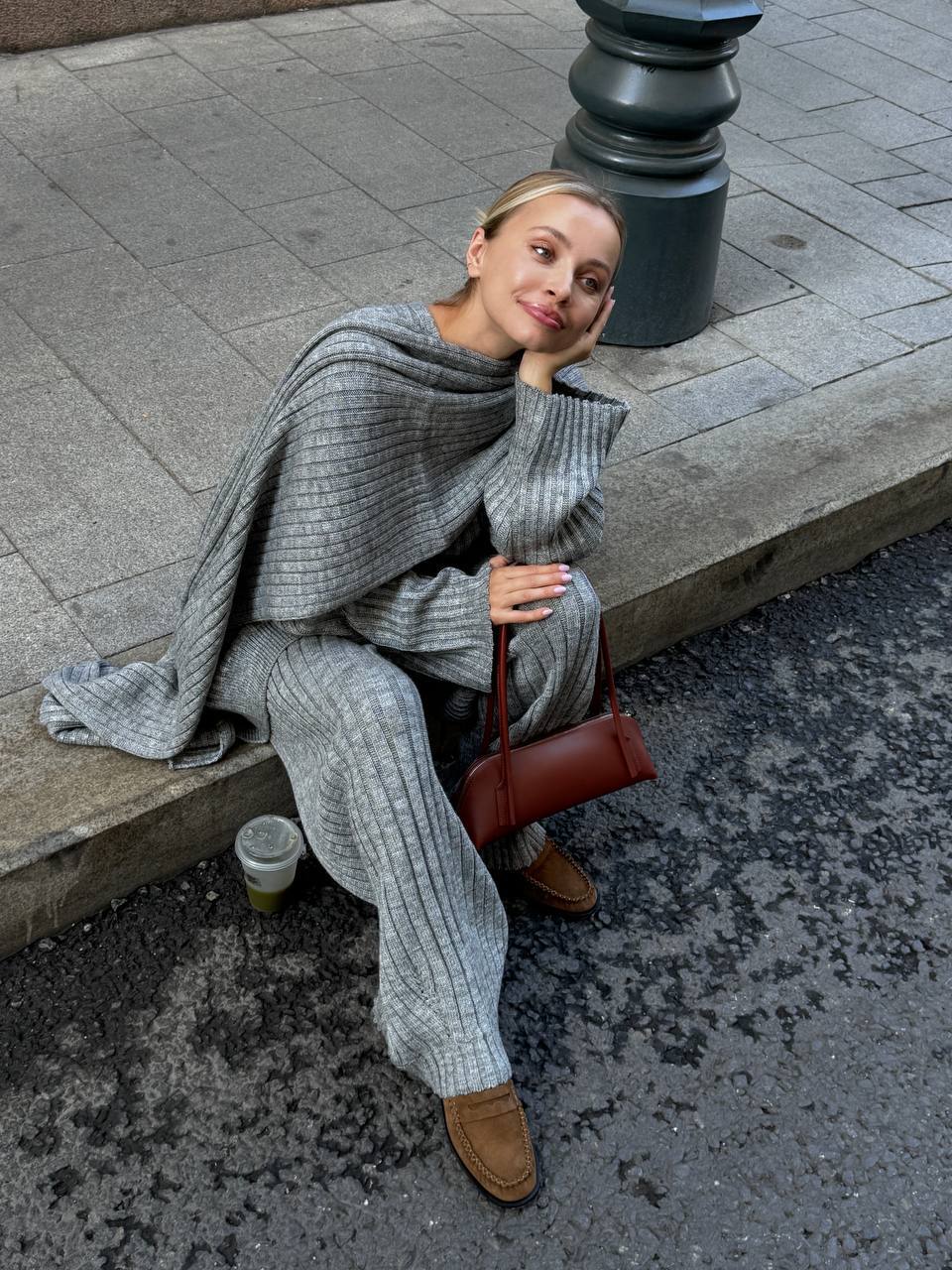 Keira® | Set mit V-Ausschnitt und Schal