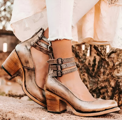 Kira | Zeitlose Vintage-Pumps – Erhebe jeden Schritt