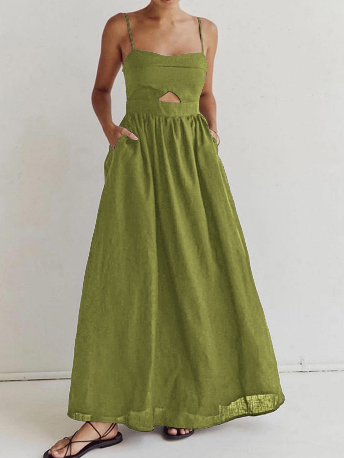 Benedikta | Ärmelloses Maxi-Kleid aus Leinen mit Cut-Out-Detail und Spaghettiträgern