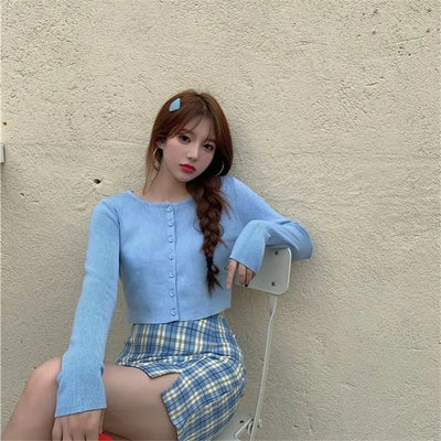 Erika | Crop-Top-Pullover mit Knöpfen