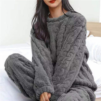 Verwöhnen sie sich mit dem schönen und bequemen rosa-pyjama-set