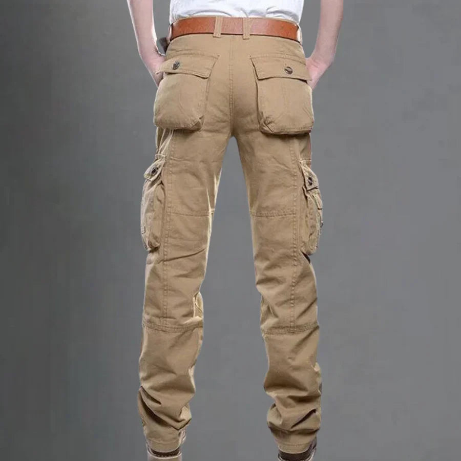 Stylische und bequeme cargohose für männer