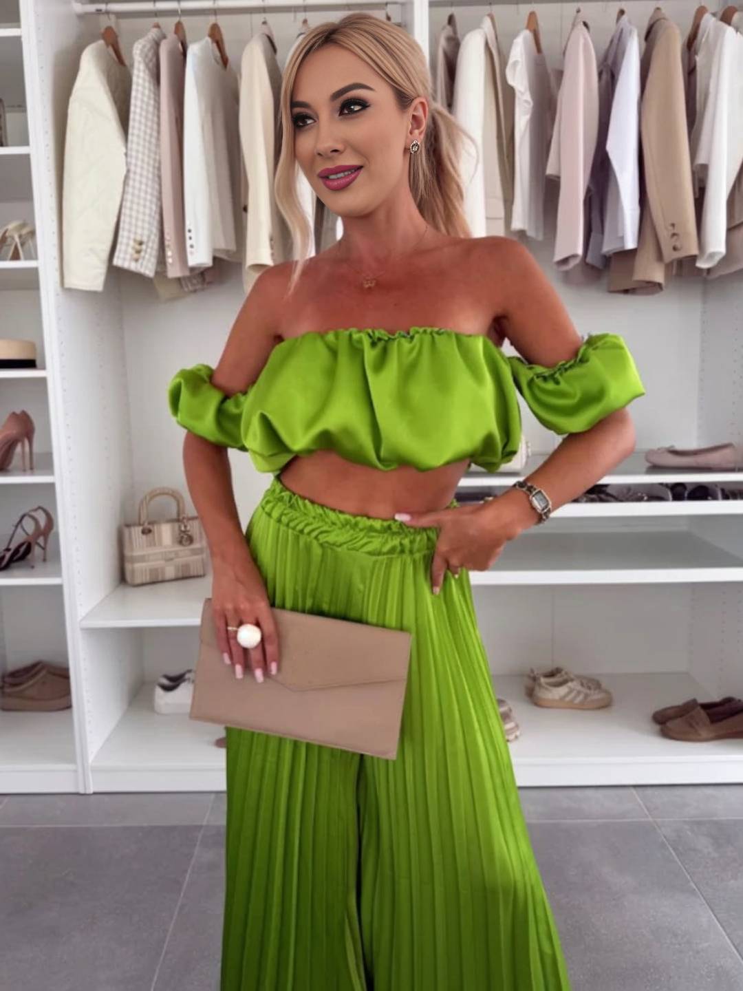 Araceli | Zweiteiliges Set mit Plisseehose und schulterfreiem Oberteil