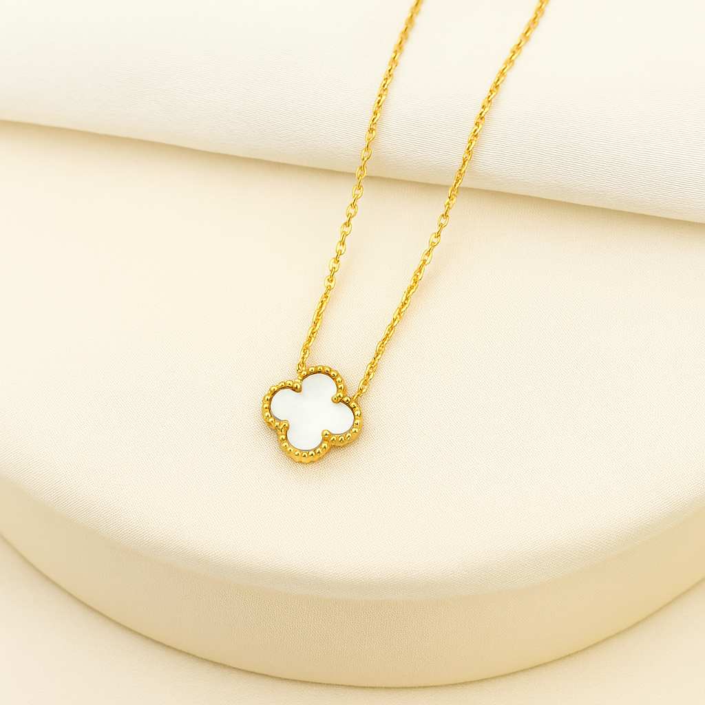 Kleeblatt Halskette aus Gold