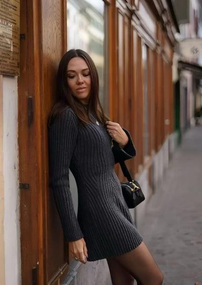 Faustine - Elegantes Mini-Kleid aus geripptem Strick