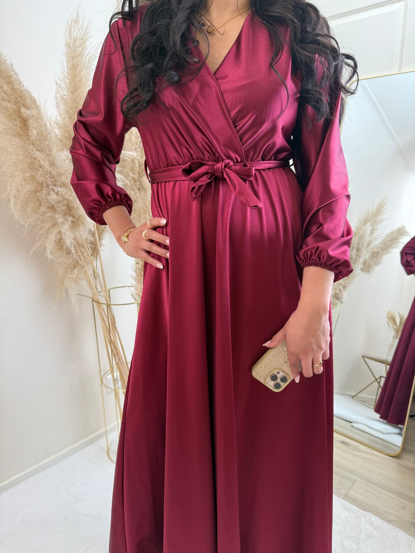 Satin Kleid mit Bindegürtel