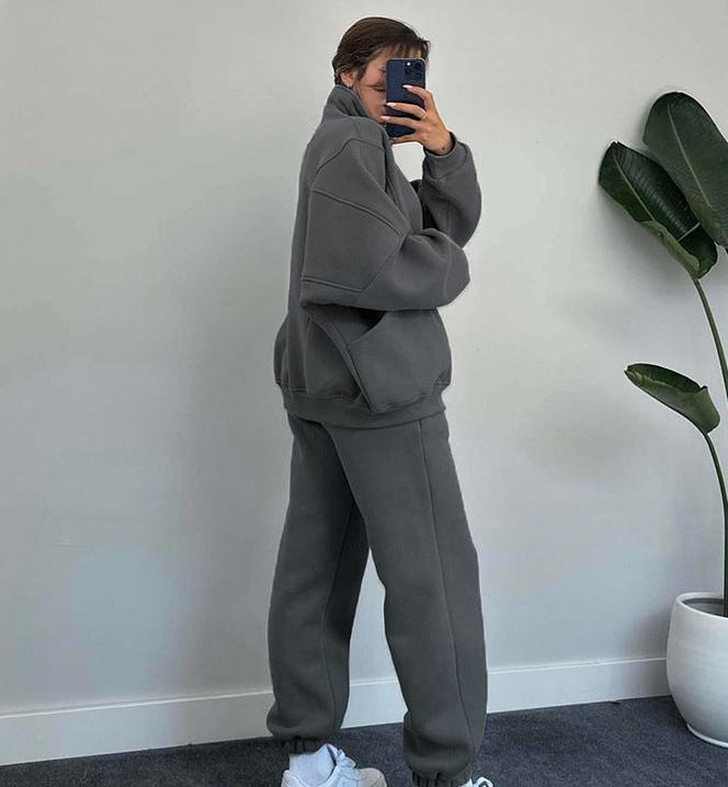 Sloane® | Set aus Jacke mit Reißverschluss und Jogginghose mit Kordelzug
