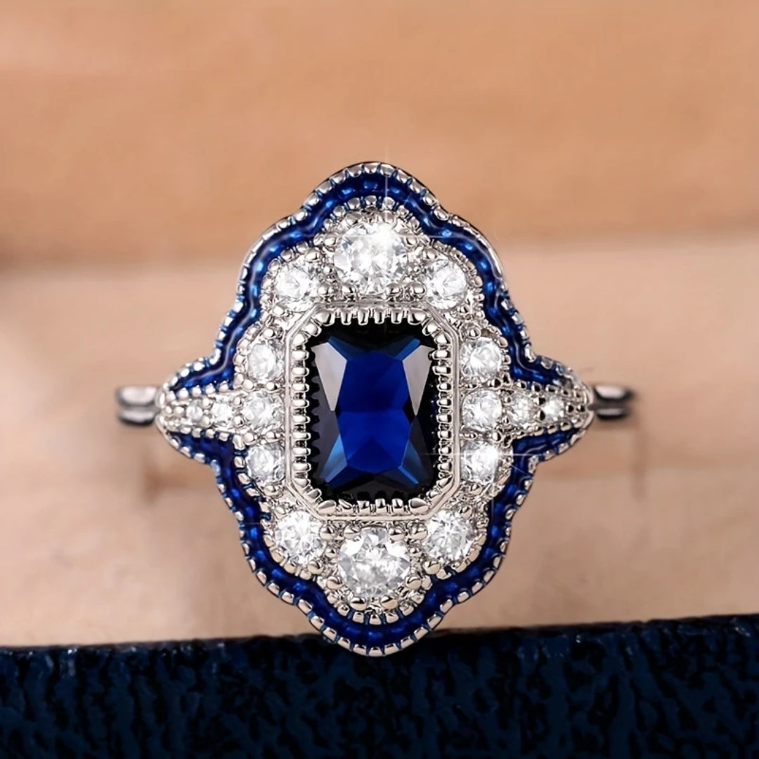 Blau versilberter Ring mit Vintage-Zirkonias