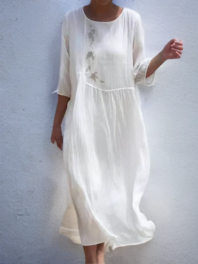 Rema - Ein lässiges bequemes Kleid mit Blumendruck