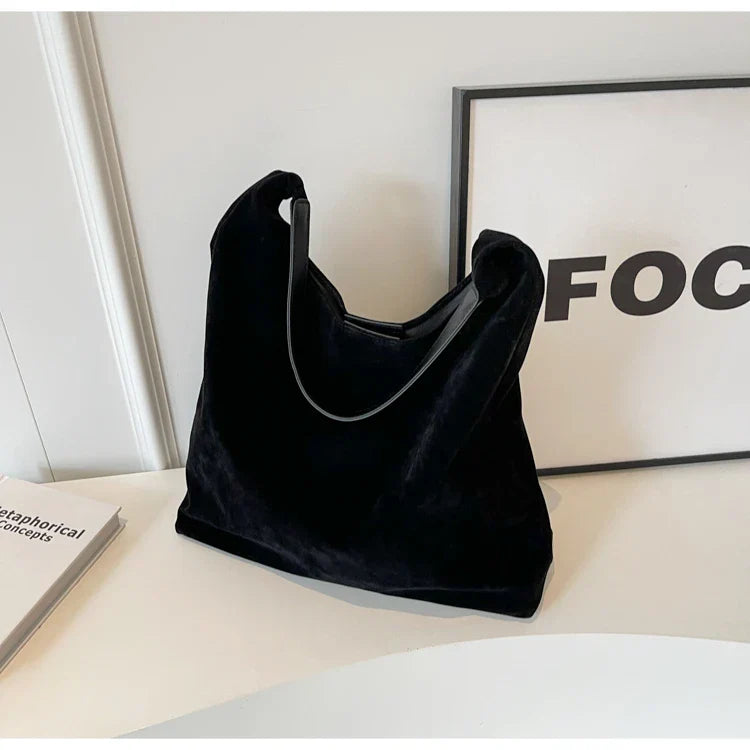 Julia | Schultertasche aus Wildleder für Damen