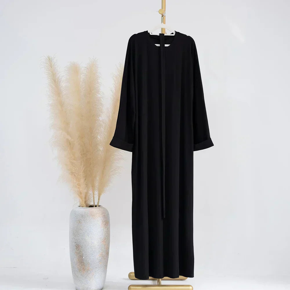 Ariane - Elegante gestrickte Abaya mit Gürtel und Seitentaschen