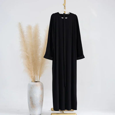 Ariane - Elegante gestrickte Abaya mit Gürtel und Seitentaschen