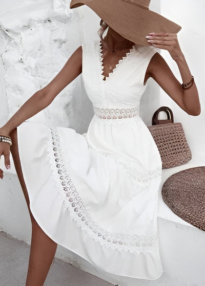 Lynn - Sommerkleid mit stilvollem Spitzenbesatz