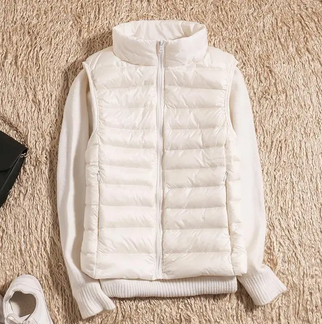Divya | Klassische und stilvolle Winter-Strickjacke