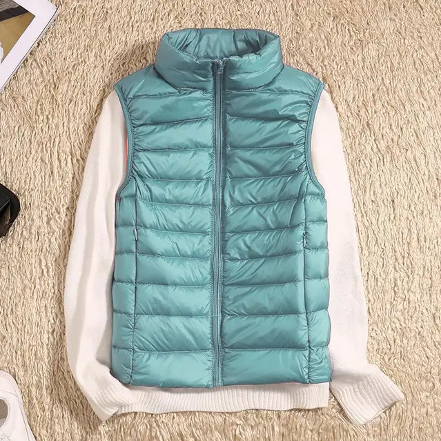 Divya | Klassische und stilvolle Winter-Strickjacke