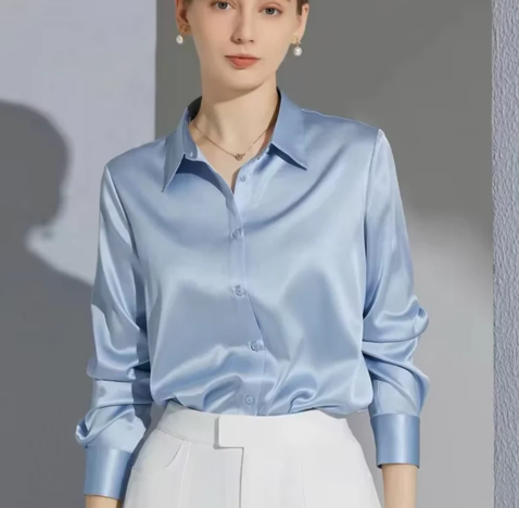 Paige - elegante satinbluse