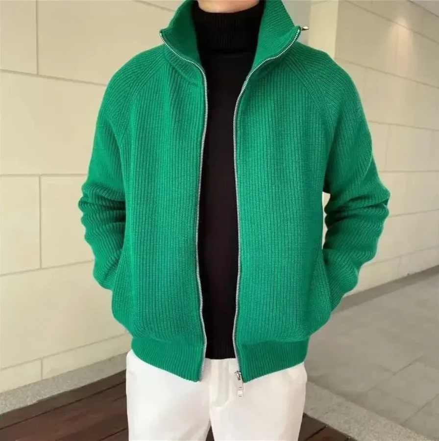Ekaterina | Moderne und bequeme Winter-Strickjacke