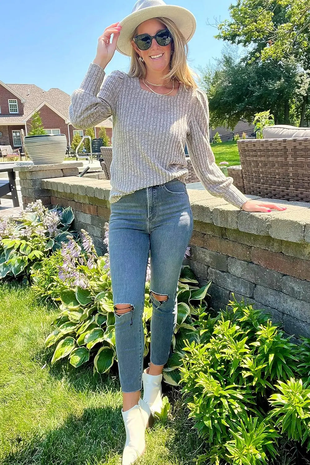 Britta | Lässiger Pullover mit Quadrat-Ausschnitt