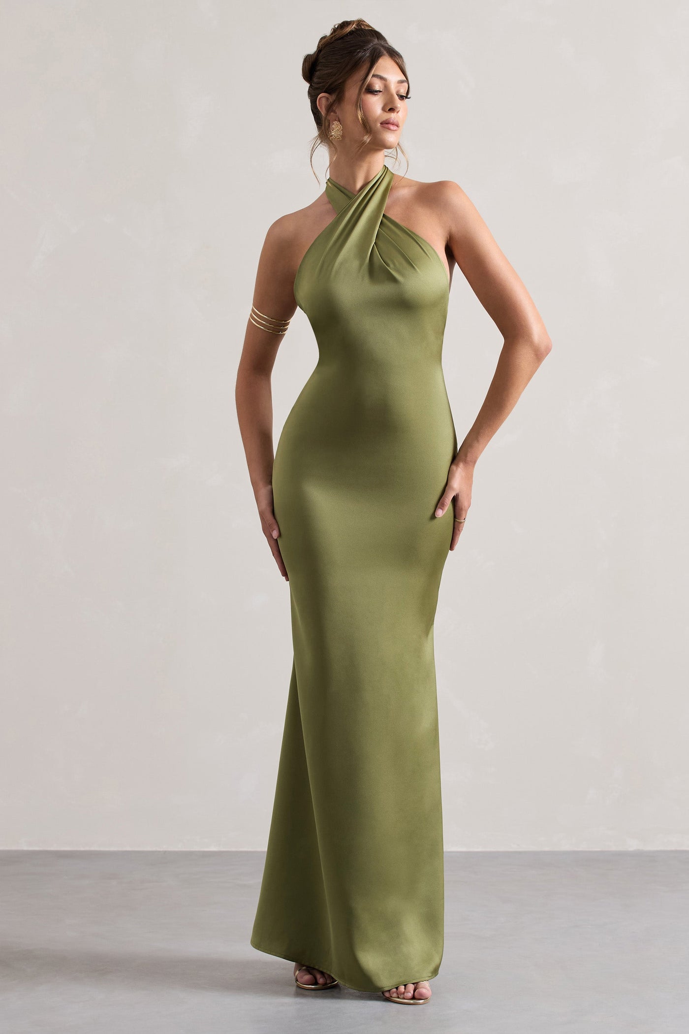 Karrie | Langes Neckholder-Kleid Satiniert