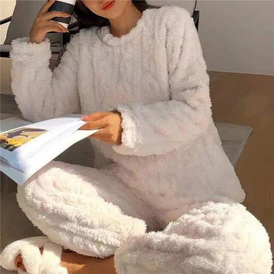 Verwöhnen sie sich mit dem schönen und bequemen rosa-pyjama-set