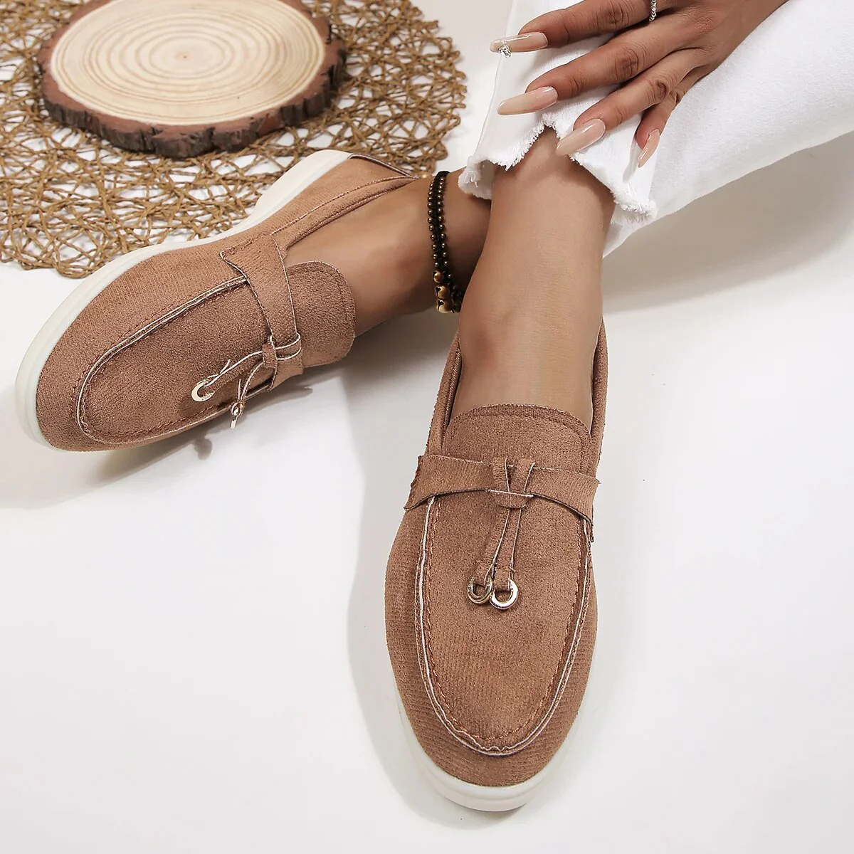 Gamila | Damen Beige Loafer | Elegant