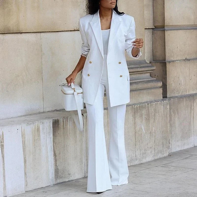 Zweiteiliger Damenanzug mit Blazer und weit geschnittener Hose