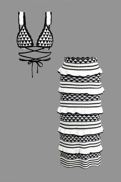 Sandy | Strick-Zweiteiler mit Häkel-Bikini & Rüschenrock