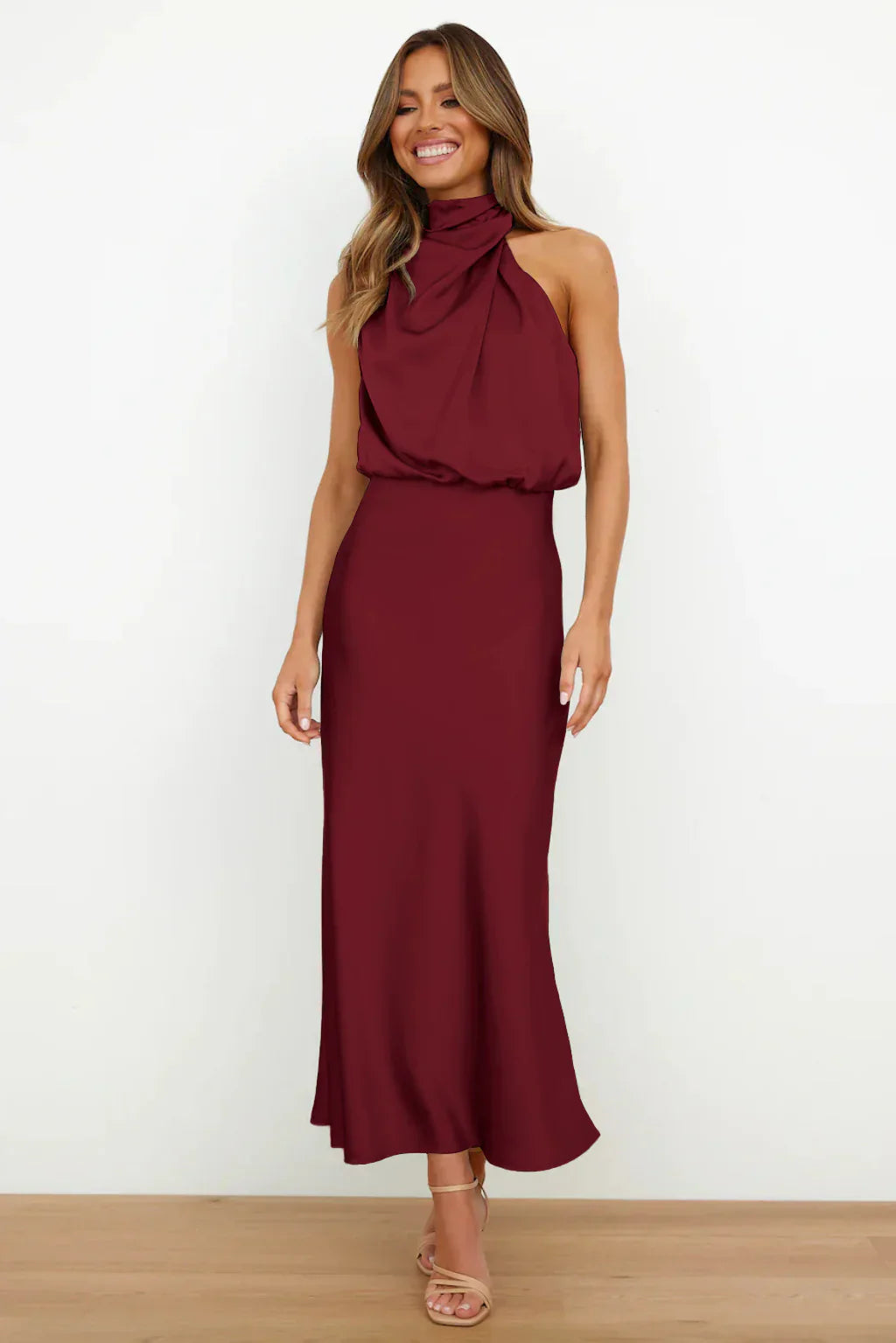 Rebecca | Halterneck Satin Maxikleid