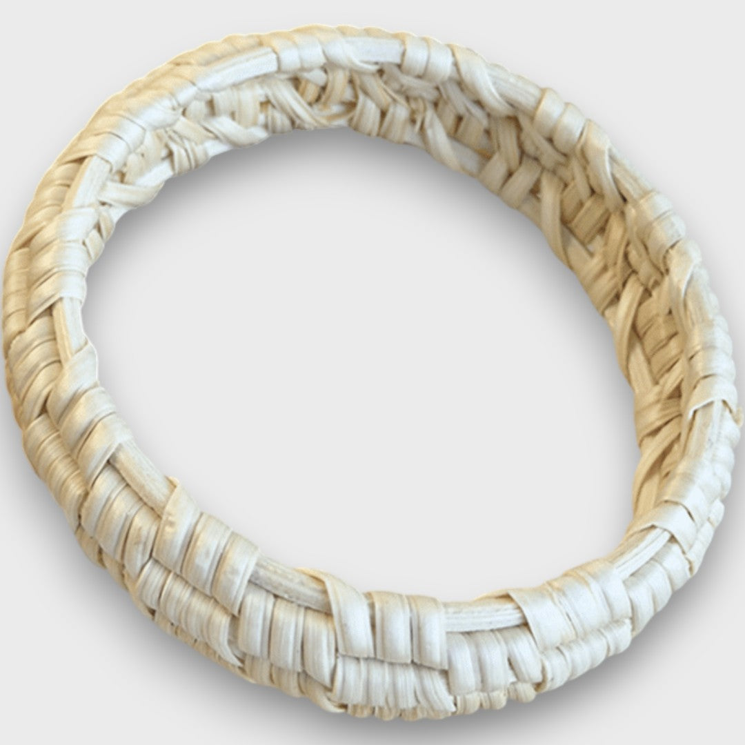 Noelia – Geflochtenes Rattan-Armband