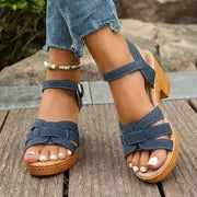 Janine - Damenmode Sandalen mit klobigem Absatz