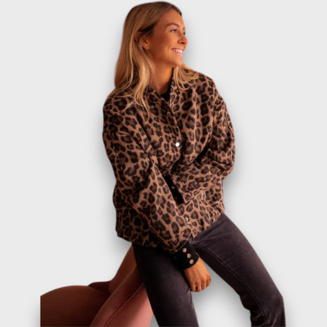 Charlira – Trendy Jacke mit Leopardenmuster